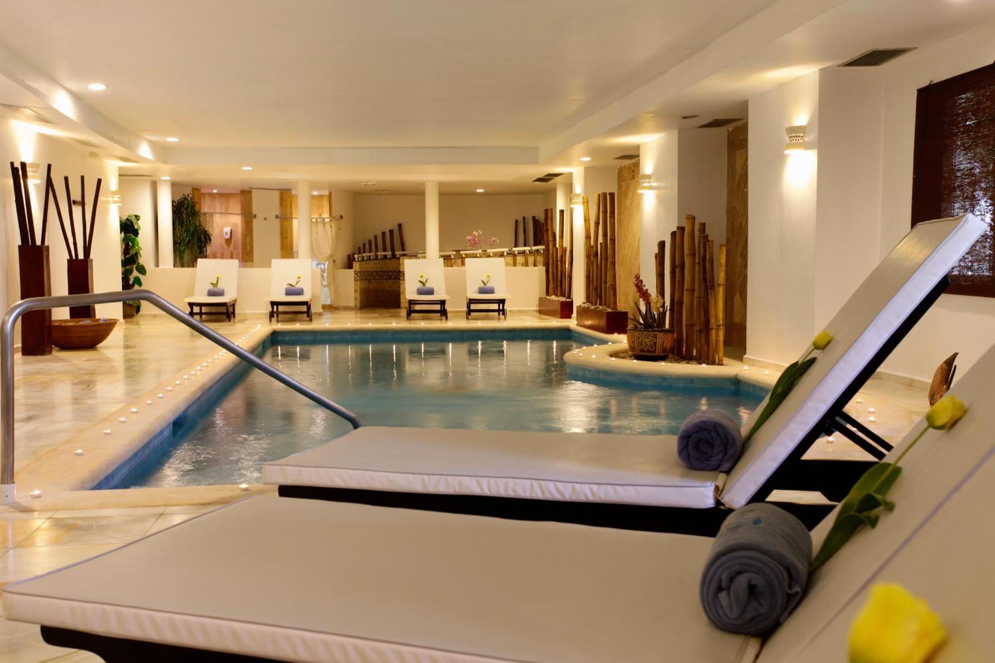 Bahia Principe Luxury Runaway Bay (Adults Only) Bagian luar foto